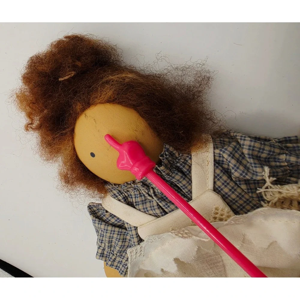 Lizzie High vtg 1989
